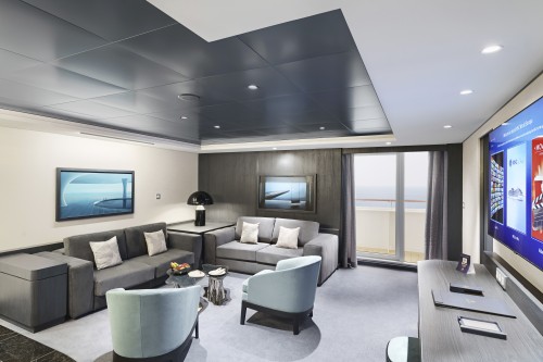 Yacht Club Royal Suite